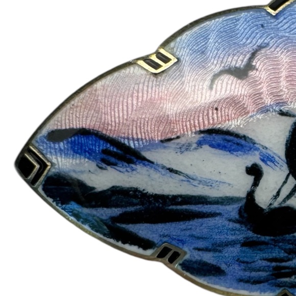 Hallmarked Sterling Silver Meldahl Enamel Brooch - Picture 6 of 16